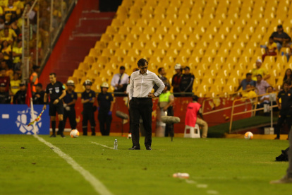 En el partido Barcelona vs. Progreso hubo muchos asientos vacíos en el estadio Monumental.