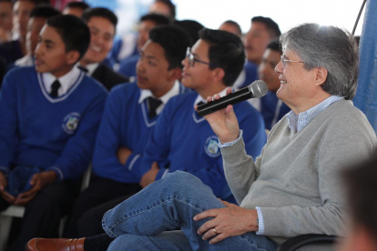 Propuesta. A mediados de enero el virtual candidato de CREO, Guillermo Lasso, ofreció desaparecer la Secretaría de Educación Superior, generando críticas a su propuesta, pero también apoyos.