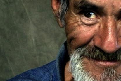 Un documental de 2007 en Netflix es una buena noticia por una sencilla razón: en ese año todavía no se habían inventado los drones