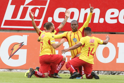 ACCION DEL ENCUENTRO ENTRE S D AUCAS Y U CATOLICA POR LA LIGA PRO 2019. Quito 24 de febrero  del 2019 Agencia ( ag - expreso ag extra ) AUCAS VS CATOLICA