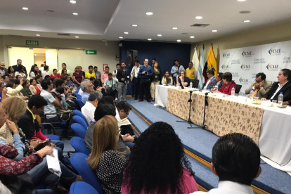 Hecho. La sesión se está realizando en el auditorio del Fondo de Cesantías del Magisterio Ecuatoriano (FCME),