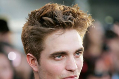 El actor británico además de un rostro lindo, destaca como actor.