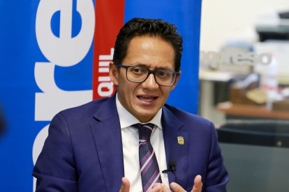 Freddy Carrión, defensor del Pueblo, cuestiona el manejo de comunicación sobre el caso sospechoso de coronavirus en el país.