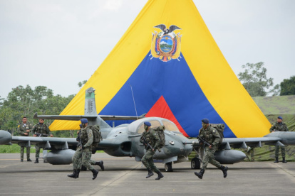 El evento rememoró que el 10 de febrero de 1995 cuatro aviones al mando del oficial Raúl Banderas reciben una alerta de ataque ante la incursión de cuatro aeronaves peruanas e inicia el combate.