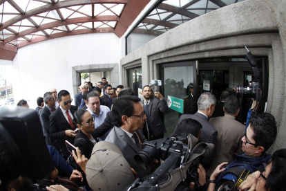 Diligencia. Fernando Villavicencio, el periodista que investigó el caso, ingresó ayer a la Corte Nacional.