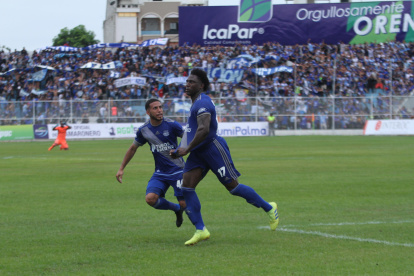Roberto Ordóñez marcó el gol del empate contra Orense en el 9 de mayo en Machala.
