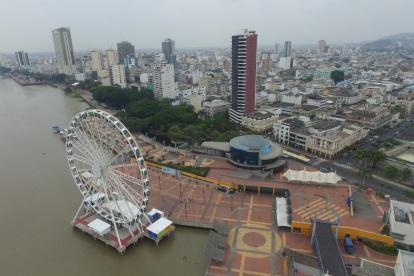 Imagen de archivo de la noria, ubicada en el Malecón Simón Bolívar de Guayaquil.