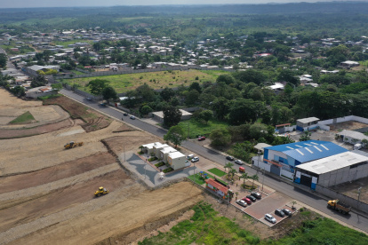 Residencias. El Municipio de Guayaquil apuntó sus nuevos planes habitacionales hacia el oeste, en Chongón. Según la planificación, las casas serán entregadas a inicios de 2021.