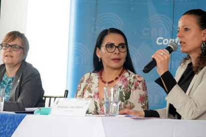 Actividades. Diana Atamaint se reunió ayer con la investigadora electoral suiza, Dominique Anne Oehrli.