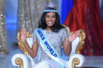 Toni-Ann Singh durante su coronación como Miss World