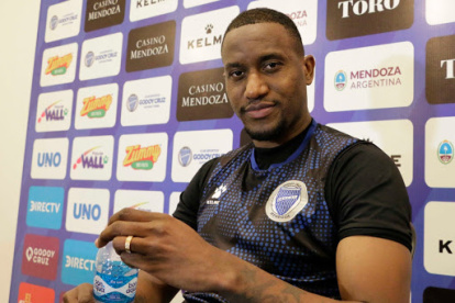 El delantero ecuatoriano habló de diversos temas relacionados con su carrera y con la selección.