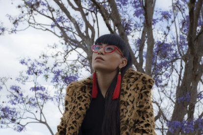 Su oficio le permite investigar un tema a fondo, vivirlo, habitarlo, reflexionarlo y crear algo a partir de esa experiencia.