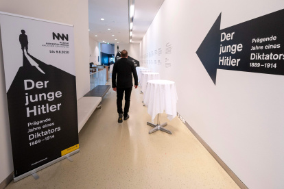 SANKT POLTEN. La exhibición recorre largos años de la etapa formativa del Adolfo Hitler.