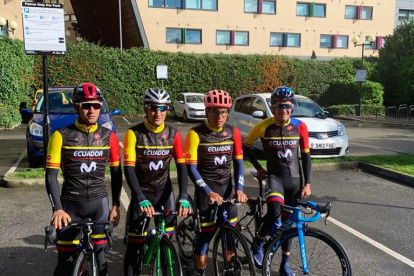 Richrad Carapaz (d) ocupa uno de los dos cupos de Ecuador para la prueba de ciclismo de ruta en Tokio. Caicedo (c) para la contrarreloj.