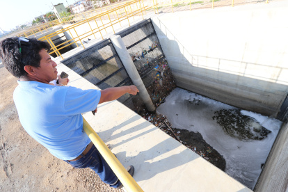 El sistema de alcantarillado pluvial de Salinas cubre tan solo al 15 % de la cabecera cantonal.