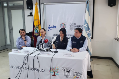 La ministra de Salud, Catalina Andramuño, hizo el anunció la mañana de este sábado 29 de febrero.