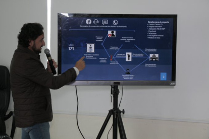 El ministro Andrés Michelena informa el protocolo para las llamadas que recibirá el call center