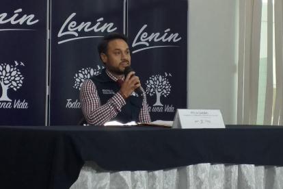 Informe. Chong, viceministro de Gobernanza y Vigilancia de la Salud, en rueda de prensa.