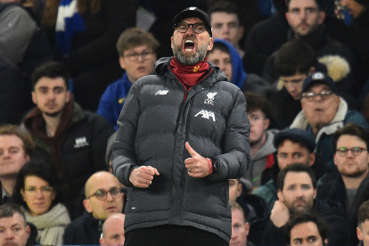 Jürguen Klopp, entrenador del Liverpool, afirmó que no es el indicado para dar una opinión sobre el coronavirus.