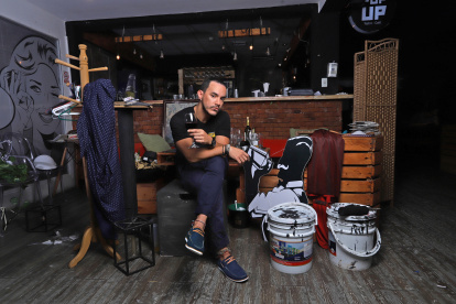 Ricardo es uno de los mayores cultores del teatro alternativo en Guayaquil.