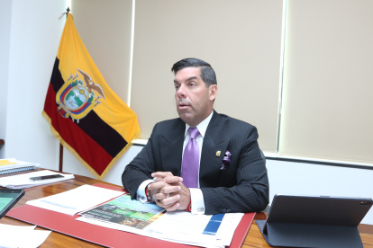 Raúl Ledesma dejó su cargo como ministro del Ambiente tras casi siete meses en funciones.