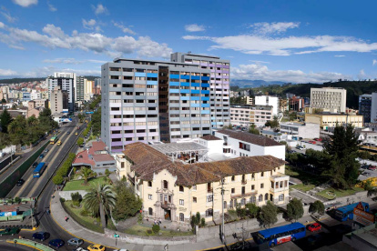 La universidad tiene su sede en la ciudad de Quito.