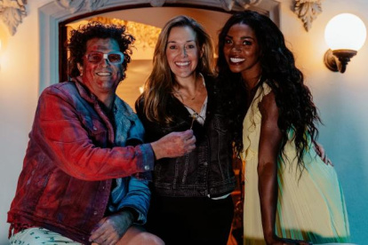 Color, buena música y diversión forman parte del nuevo tema de Carlos Vives.