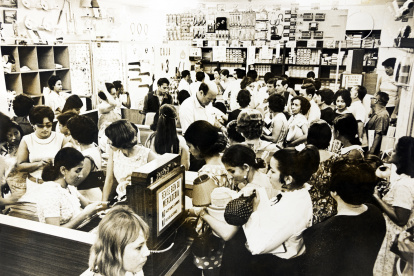 Almacenes Pycca abrió sus puertas en los años sesenta, vendiendo juguetes y artículos para el hogar.