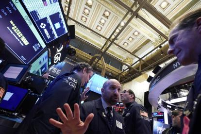 Los activos cayeron en los mercados internacionales la mañana de este 9 de marzo de 2020 tras el derrumbe del precio del crudo.