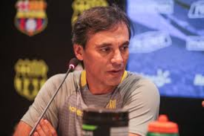 Fabián Bustos dio sus declaraciones previo al viaje de Barcelona a Brasil, donde enfrentará a Flamengo por la Copa Libertadores.