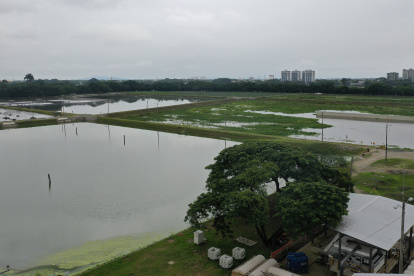 Las lagunas de oxidación son unas de las fuentes de los malos olores.