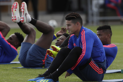 El jugador de la selección colombiana de fútbol, James Rodriguez, fue preconvocado en la lista de Queiroz, pese a que no juega con el Real Madrid desde el 6 de febrero pasado.