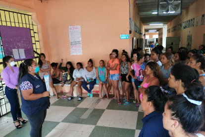 Entre las medidas adoptadas están las charlas a las personas privadas de la libertad, para evitar especulaciones.