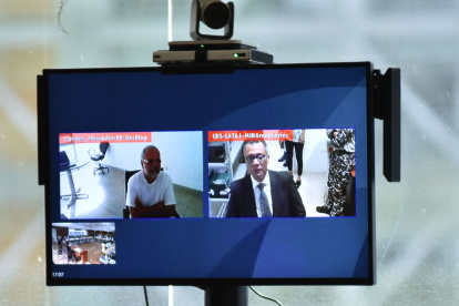 Carlos Pareja Yannuzzelli y Jorge Glas siguieron la audiencia del caso Singue desde Ambato y Latacunga.