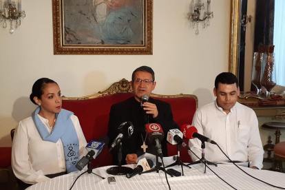 Anuncio. Las disposiciones fueron emitidas por Luis Cabrera,arzobispo de Guayaquil