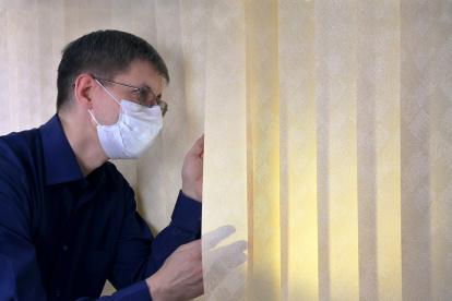 El temor de contaminarse hace que las personas miren de lejos lo que acontece en su ciudad.