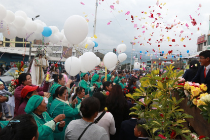 En varias ciudades del país se desarrollan procesiones y otras celebraciones religiosas por Semana Santa.