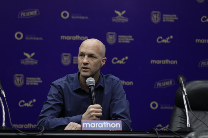 Jordi Cruyff aún no debuta al frente de la selección ecuatoriana.