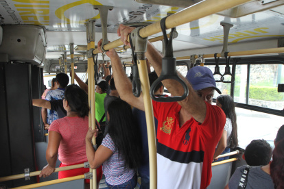 Metrovía. Las aglomeraciones son inevitables en el sistema de transporte masivo.