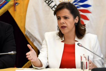 María Paula Romo dirige rueda de prensa virtual del Comité de Operaciones de Emergencia.