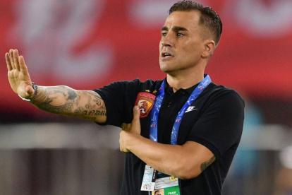 El técnico italiano, Fabio Cannavaro, habló de su experiencia en China, donde dirige.