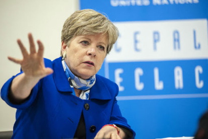 Alicia Bárcenas, titular de la Cepal, aseguró que la crisis causada por el coronavirus será una de las más fuertes en la historia.