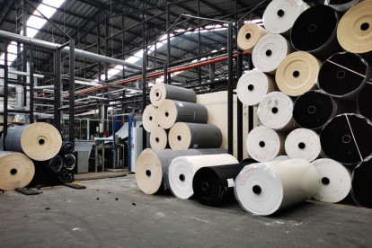 Las empresas cerraron sus puertas. La venta ha caído.