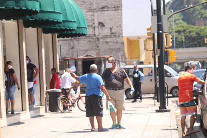 Centro de Guayaquil. El Puerto Principal acumula la mayor parte de casos de Covid-19 de la provincia.