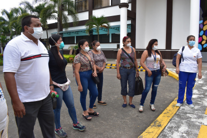 Queja. Personal médico exige que les entreguen implementos de protección para atender a los pacientes.