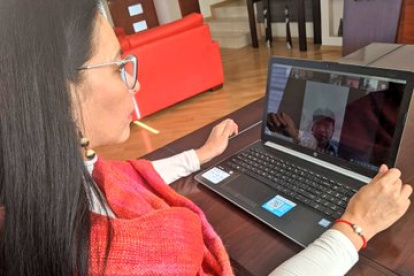 Diana Atamaint dio este 23 de marzo una rueda de prensa virtual, la primera desde que inició el aislamiento.