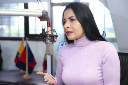 En las últimas horas la presidenta del CNE, Diana Atamaint, ha dado varias entrevistas virtuales para difundir su propuesta de posponer las elecciones.