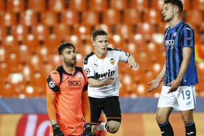 El golero Marco Sportiello también estuvo en la revancha que se jugó a puerta cerrada en España.