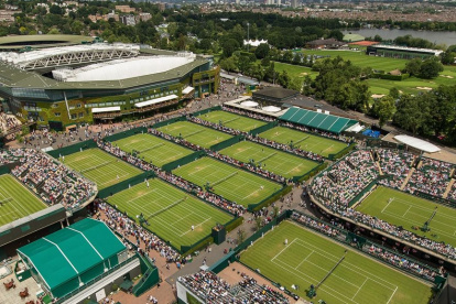 El All England Tennis Club tenía previsto acoger el cuarto Gran Slam de la temporada entre el 29 de junio al 12 de julio. Hoy está en lista de espera.
