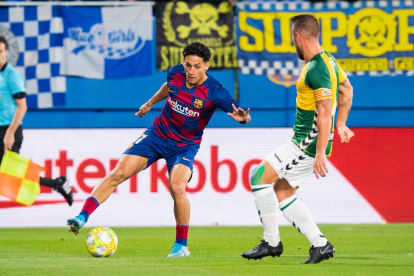 Kike Saverio, jugador del Barcelona B, busca un puesto en el equipo principal.